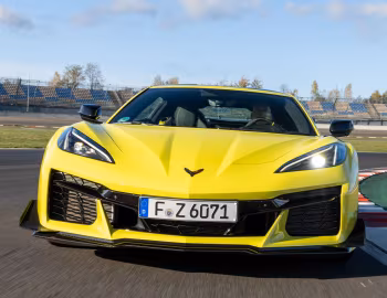 Chevrolet Corvette Z06 Z07 Performance Package [EU-spec] (C8) '2022–26
