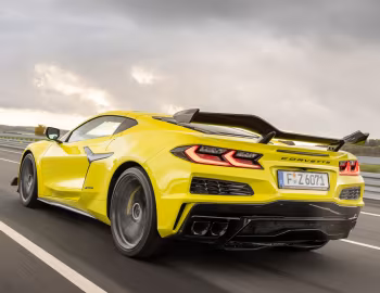 Chevrolet Corvette Z06 Z07 Performance Package [EU-spec] (C8) '2022–26