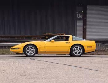 1995 Chevrolet Corvette ZR1 Sport Coupe (1YY07)
