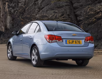 Chevrolet Cruze [UK-spec] (J300) '2009–12