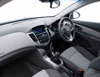 Interior Chevrolet Cruze [UK-spec] (J300) '2009–12