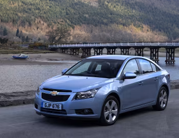 Chevrolet Cruze [UK-spec] (J300) '2009–12