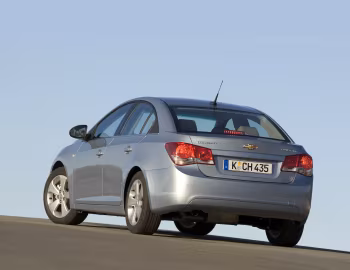 Chevrolet Cruze (J300) '2009–12