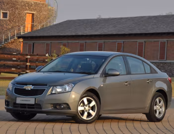 Chevrolet Cruze [South Africa] (J300) '2010–12