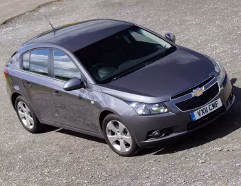 Chevrolet Cruze Hatchback [UK-spec] (J300) '2011–12