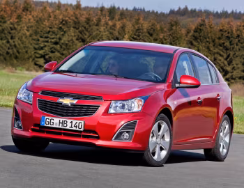 Chevrolet Cruze Hatchback (J300) '2012–16