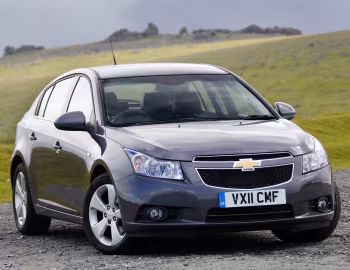 Chevrolet Cruze Hatchback [UK-spec] (J300) '2011–12