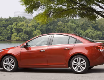 2011–14 Chevrolet Cruze LTZ [North America] (J300) '2010–14