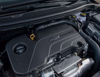 Sob o capô Chevrolet Cruze Premier [Latam] '2019–23