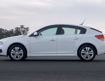 Chevrolet Cruze Sport6 [Brazil] (J300) '2014–16