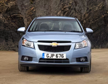 Chevrolet Cruze [UK-spec] (J300) '2009–12