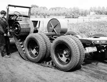 1935 Chevrolet Model QD 6×4
