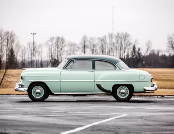1953 Chevrolet Two-Ten DeLuxe 2-door Sedan (B-2102 1011W)