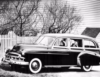 1949 Chevrolet DeLuxe Styleline Station Wagon (GK-2109 1061)
