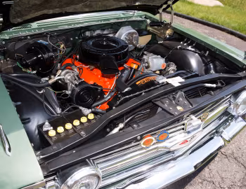 Bajo el capó 1960 Chevrolet El Camino (1180)