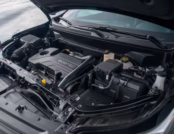 Bajo el capó Chevrolet Equinox "Midnight" [Latam] '2019–22