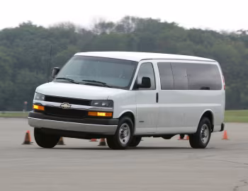 2005–06 Chevrolet Express 3500 Extended Passenger Van