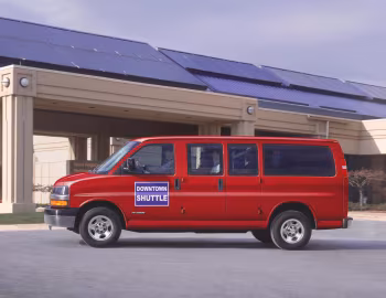 2003–06 Chevrolet Express 2500 Passenger Van