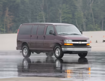 2003–06 Chevrolet Express 3500 Passenger Van