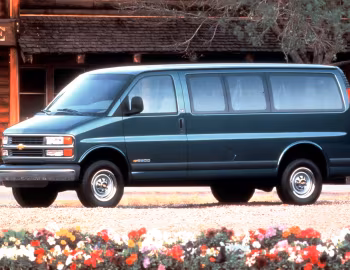 1996–2002 Chevrolet Express 2500 LS