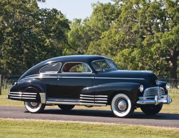 1946 Chevrolet Fleetline 2-door Aerosedan (46DK 2144) '10.1945–46