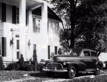 1946 Chevrolet Fleetmaster 2-door Town Sedan (46DK-2102) '10.1945–46