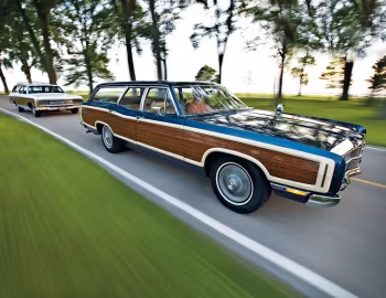 Ford LTD Country Squire, Chevrolet Kingswood Estate