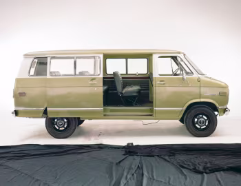 1973 Chevrolet G20 Beauville Pkg. (21036)