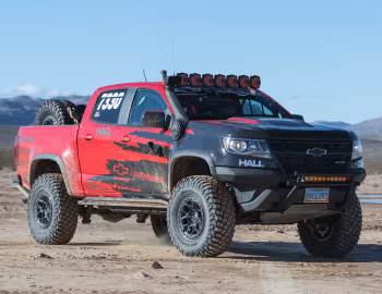 Hall Racing Chevrolet Colorado ZR2 Extended Cab '2017