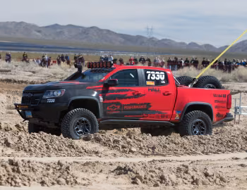 Hall Racing Chevrolet Colorado ZR2 Extended Cab '2017