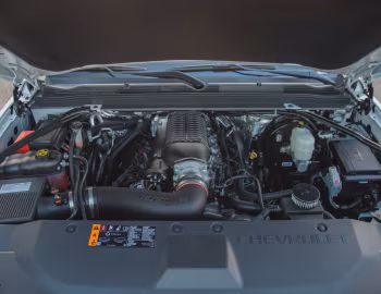Sob o capô 2018–20 Hennessey Chevrolet Tahoe RST HPE650 '2017–20