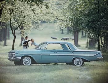 1961 Chevrolet Impala 4-door Sport Sedan (1739/1839)