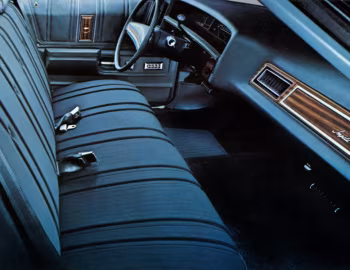 Interior 1976 Chevrolet Impala Sedan (1B L69)