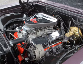 Bajo el capó 1967 Chevrolet Impala SS 427 Sport Coupe (6837)
