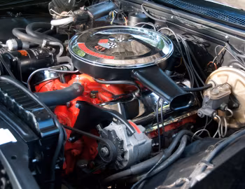 Bajo el capó 1967 Chevrolet Impala SS 427 Convertible