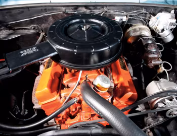 Bajo el capó 1963 Chevrolet Impala SS Convertible (1467)