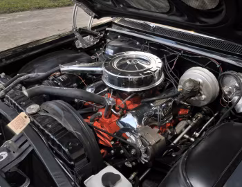 Bajo el capó 1963 Chevrolet Impala SS Convertible (1467)