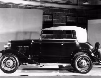 1931 Chevrolet Independence 2-door Landau Phaeton (21AE)