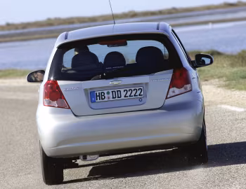 Chevrolet Kalos 5-door (T200) '2005–08