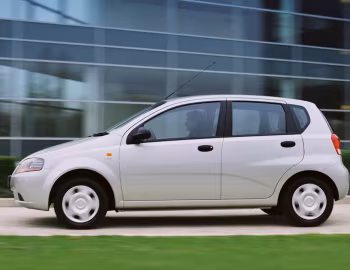 Chevrolet Kalos 5-door [UK-spec] (T200) '2005–08