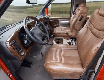 Interior Chevrolet Kodiak C4500 Crew Cab Pickup Monroe Conversion '2006–09