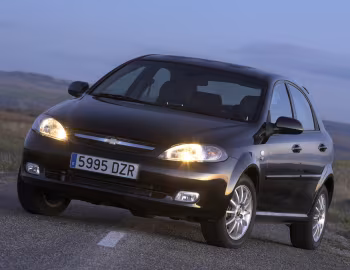 Chevrolet Lacetti Hatchback CDX [EU-spec] '2004–13