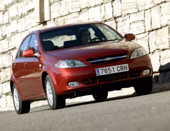 Chevrolet Lacetti Hatchback CDX [EU-spec] '2004–13