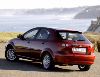 Chevrolet Lacetti Hatchback CDX [EU-spec] '2004–13