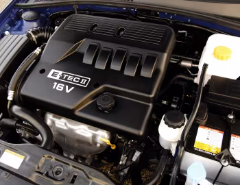 Sous la capuche Chevrolet Lacetti SX Estate [UK-spec] '2004–11