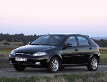 Chevrolet Lacetti Hatchback CDX [EU-spec] '2004–13