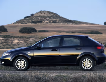Chevrolet Lacetti Hatchback CDX [EU-spec] '2004–13