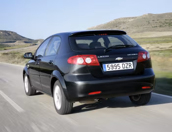 Chevrolet Lacetti Hatchback CDX [EU-spec] '2004–13