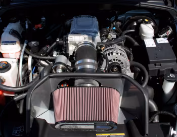 Bajo el capó Lingenfelter Chevrolet SSR Supercharged '2004–06