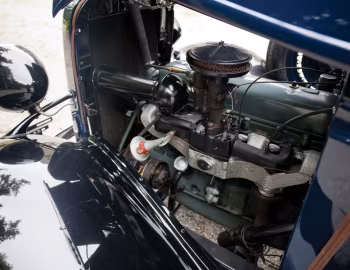 Bajo el capó 1934 Chevrolet Master Closed Cab Pickup Truck (DB)